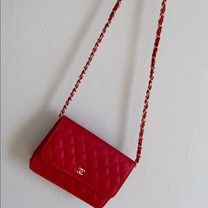 red clutch purse